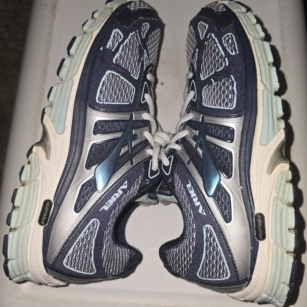 Brooks Navy and White Athletic Shoes Ariel 14 - Picture 2 of 6
